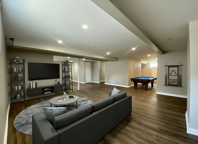 1238 E 166th Street, South Holland, IL 60473