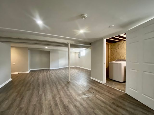 1238 E 166th Street, South Holland, IL 60473