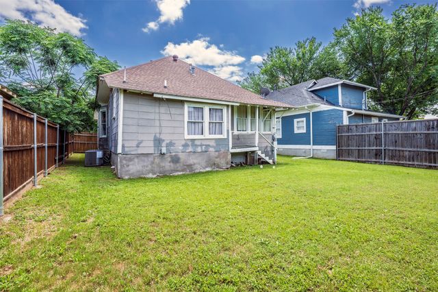 1804 Lipscomb Street, Fort Worth, TX 76110