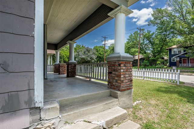 1804 Lipscomb Street, Fort Worth, TX 76110
