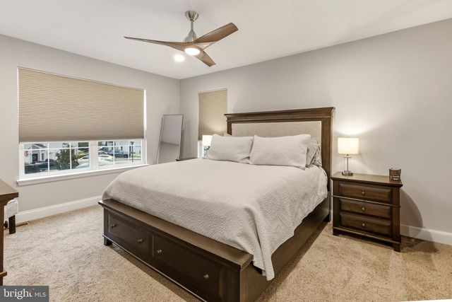 12 SAWGRASS CT, Blackwood, NJ 08012