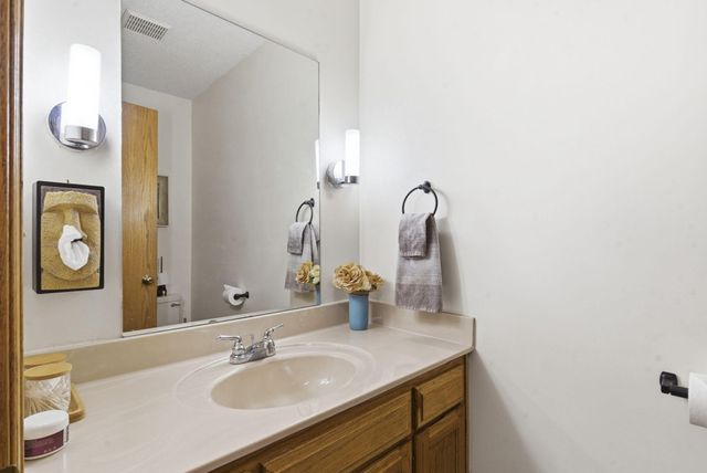 2 Ardley Lane, Bella Vista, AR 72714