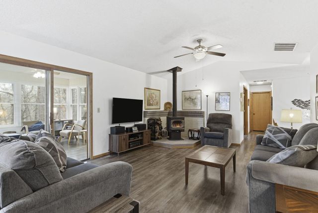 2 Ardley Lane, Bella Vista, AR 72714