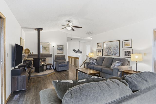 2 Ardley Lane, Bella Vista, AR 72714