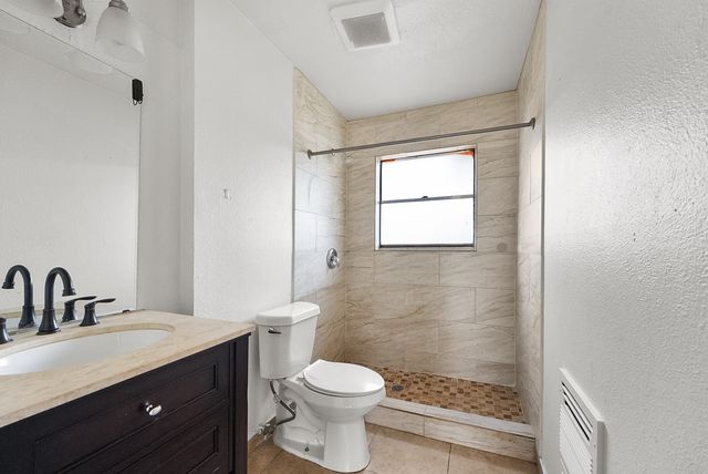 14628 Oakwood Lane, Balch Springs, TX 75180