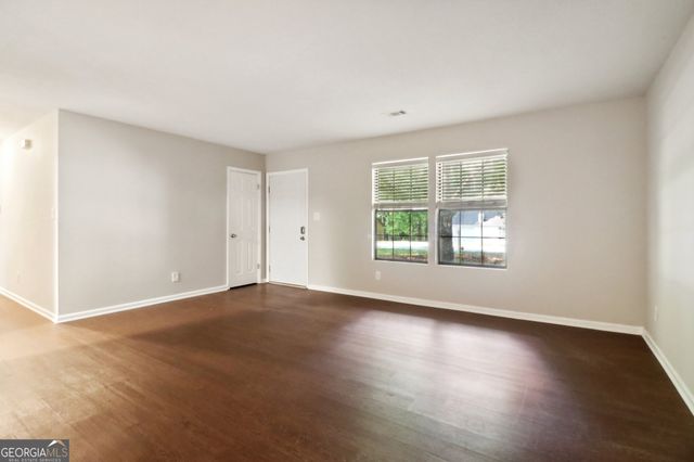 5233 McCarter Station, Stone Mountain, GA 30088