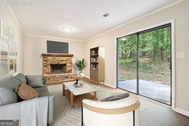 5233 McCarter Station, Stone Mountain, GA 30088