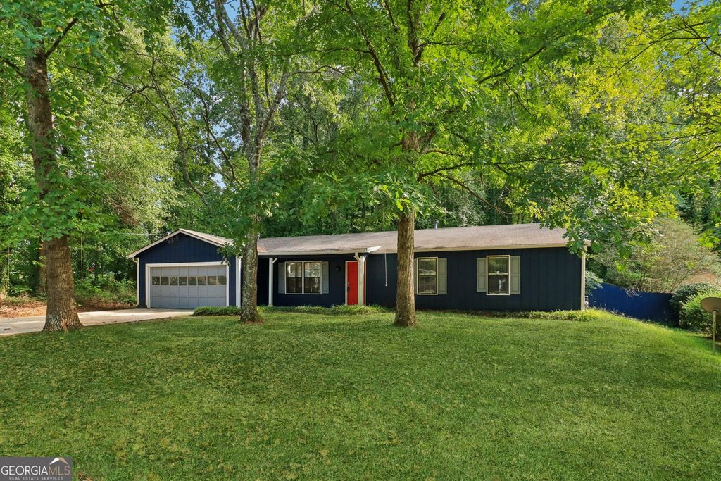 5233 McCarter Station, Stone Mountain, GA 30088