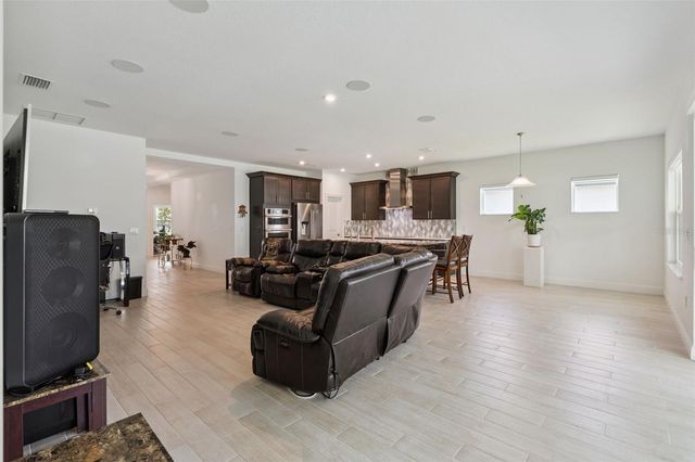 5785 WALLIS LANE, St Cloud, FL 34771