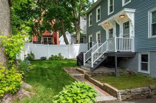 27 Morning Street A, Portsmouth, NH 03801