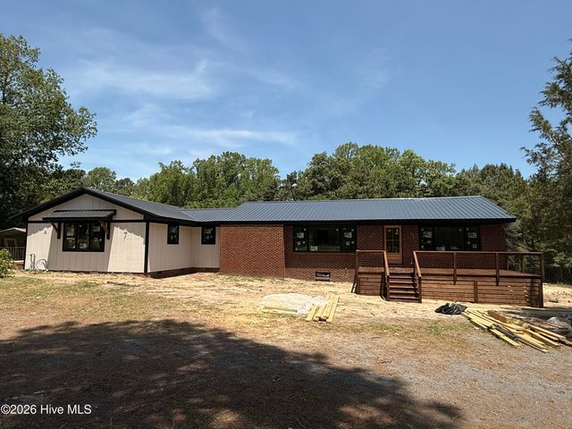 400 Eagle Springs Road, Eagle Springs, NC 27242