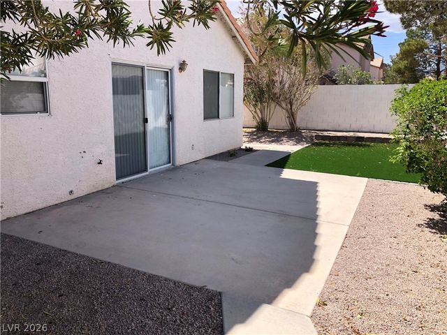 8420 ASPENBROOK Avenue, Las Vegas, NV 89145