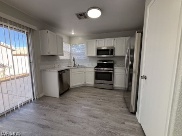 8420 ASPENBROOK Avenue, Las Vegas, NV 89145