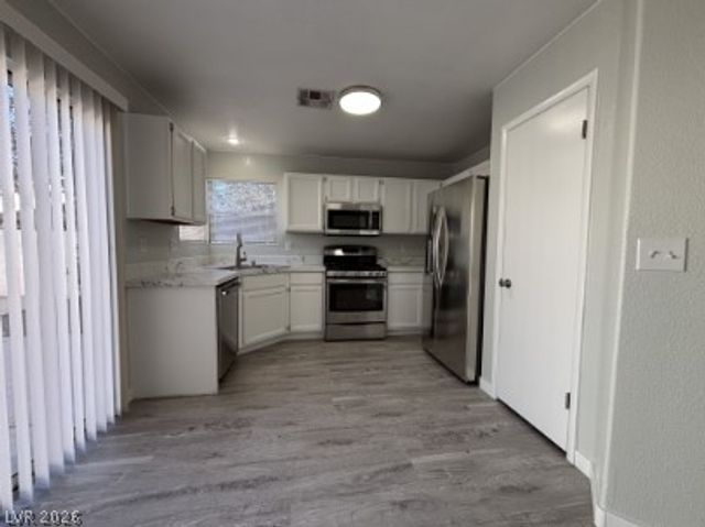 8420 ASPENBROOK Avenue, Las Vegas, NV 89145