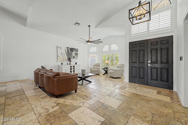 926 W COAST Drive, Gilbert, AZ 85233