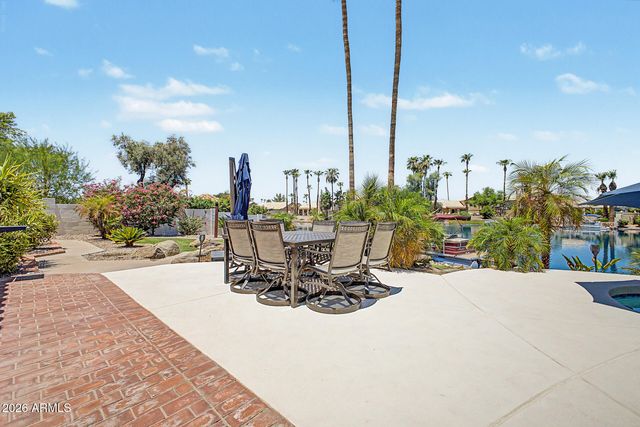 926 W COAST Drive, Gilbert, AZ 85233