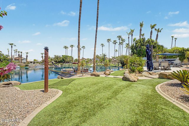 926 W COAST Drive, Gilbert, AZ 85233