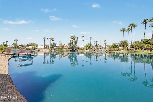 926 W COAST Drive, Gilbert, AZ 85233