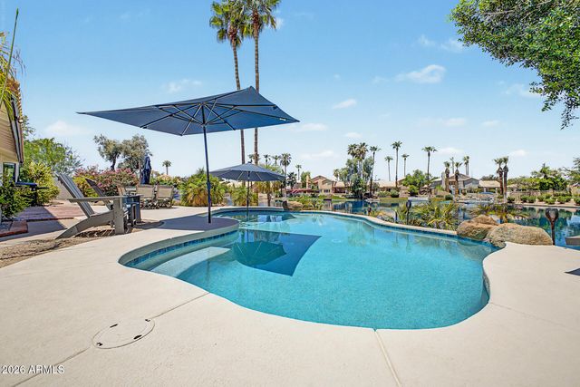926 W COAST Drive, Gilbert, AZ 85233