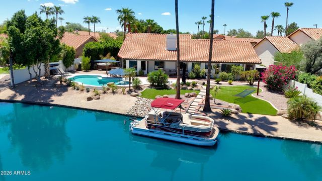 926 W COAST Drive, Gilbert, AZ 85233