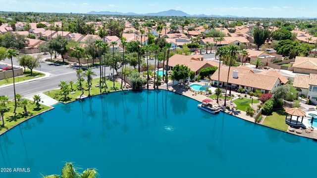 926 W COAST Drive, Gilbert, AZ 85233