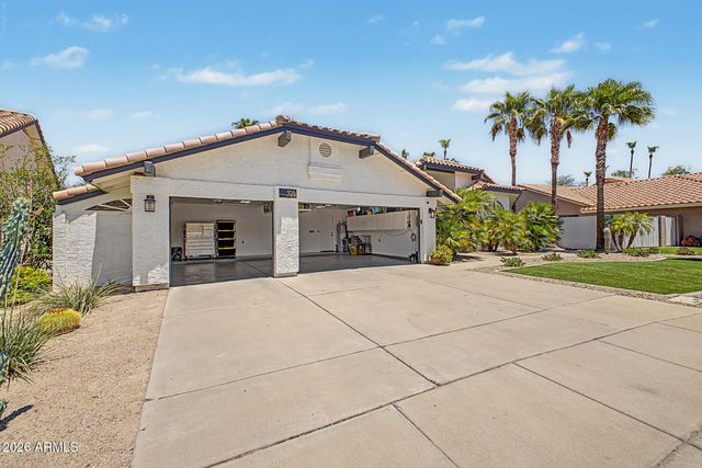 926 W COAST Drive, Gilbert, AZ 85233