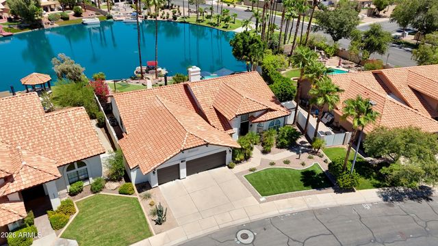 926 W COAST Drive, Gilbert, AZ 85233