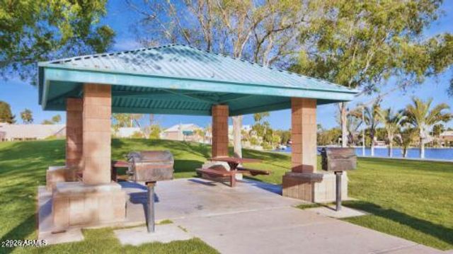 926 W COAST Drive, Gilbert, AZ 85233