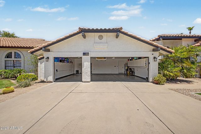926 W COAST Drive, Gilbert, AZ 85233