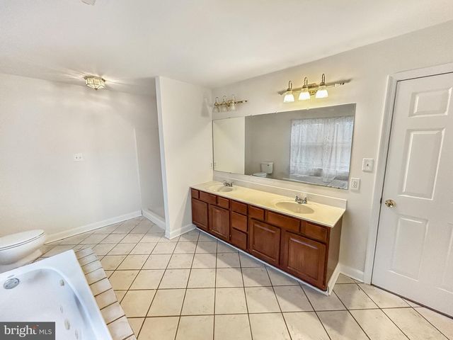 20502 QUIET VALLEY CT, Hagerstown, MD 21742