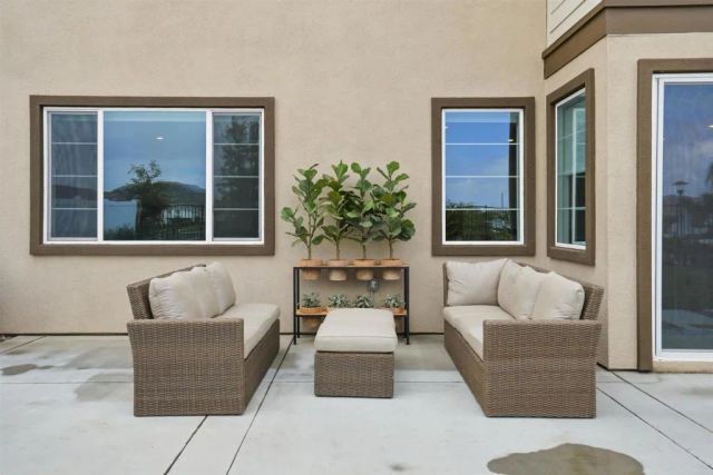30477 Waterline Drive, Menifee, CA 92584