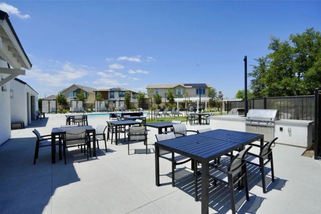 30477 Waterline Drive, Menifee, CA 92584