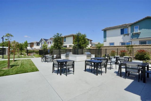 30477 Waterline Drive, Menifee, CA 92584