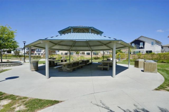 30477 Waterline Drive, Menifee, CA 92584