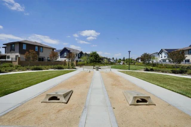 30477 Waterline Drive, Menifee, CA 92584
