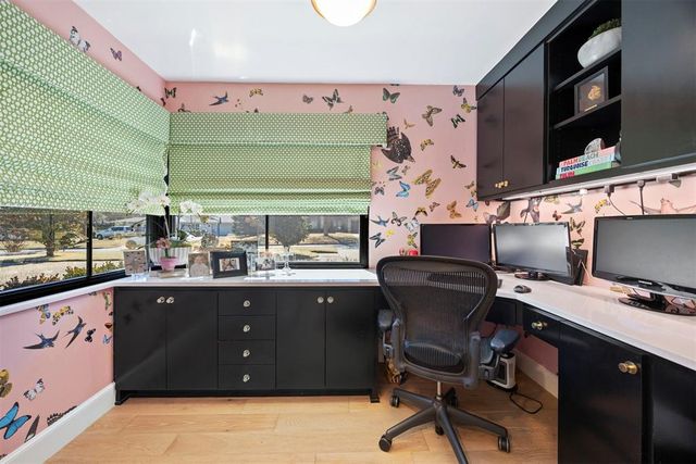 1803 Drakestone Avenue, Nichols Hills, OK 73120