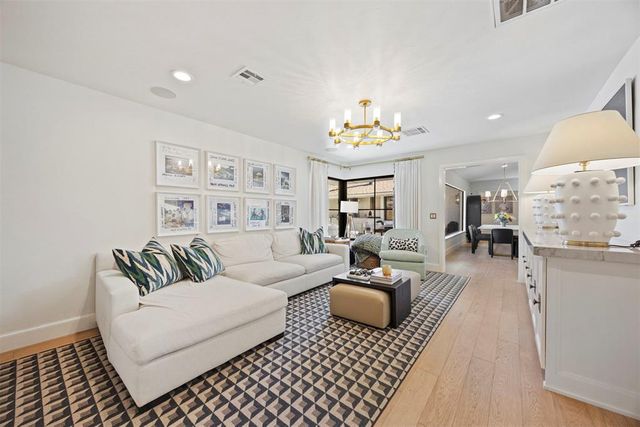 1803 Drakestone Avenue, Nichols Hills, OK 73120