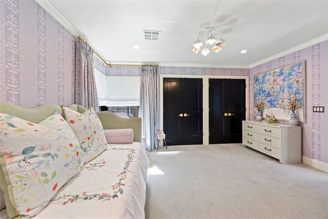 1803 Drakestone Avenue, Nichols Hills, OK 73120