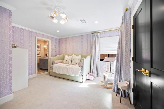 1803 Drakestone Avenue, Nichols Hills, OK 73120