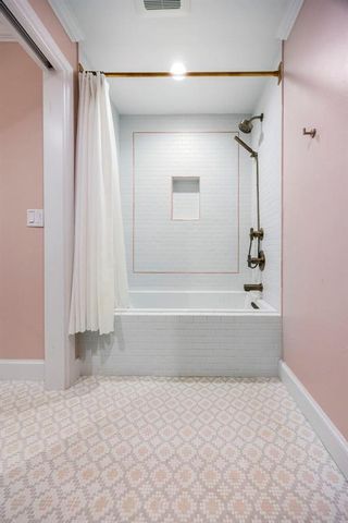 1803 Drakestone Avenue, Nichols Hills, OK 73120