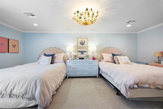 1803 Drakestone Avenue, Nichols Hills, OK 73120