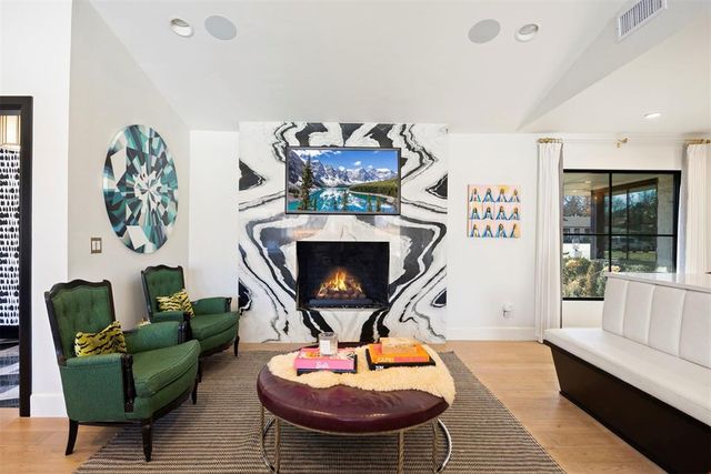 1803 Drakestone Avenue, Nichols Hills, OK 73120