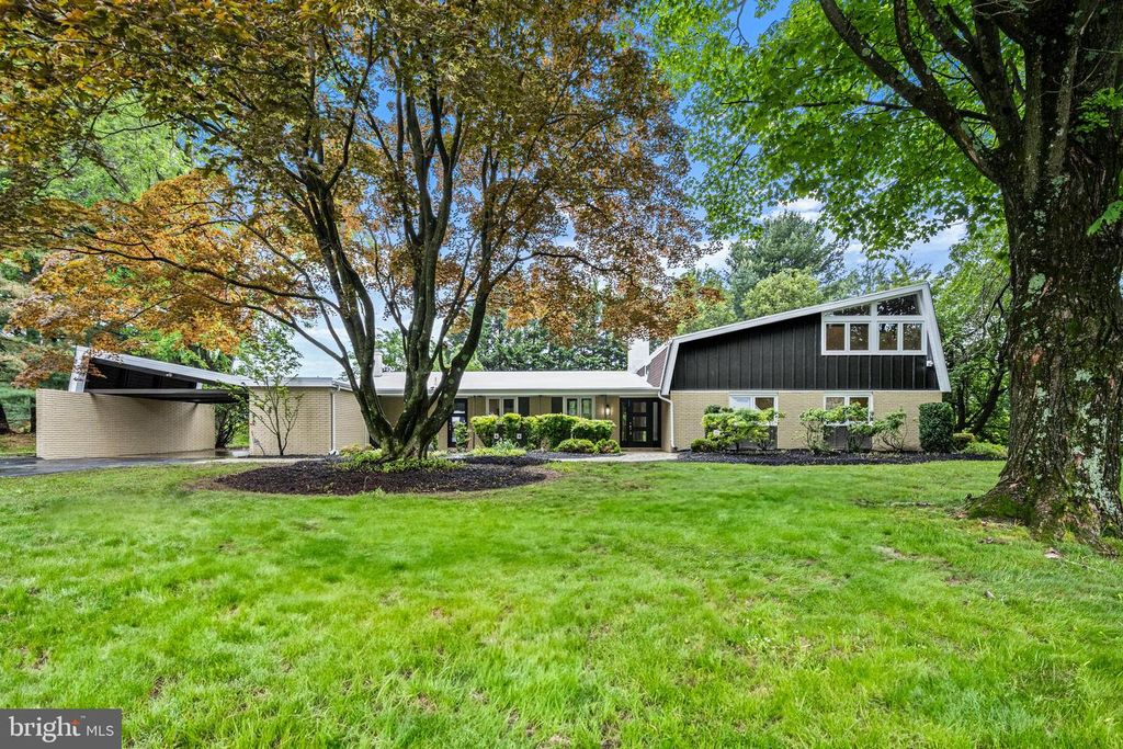 3405 WOODVALLEY DR, Pikesville, MD 21208