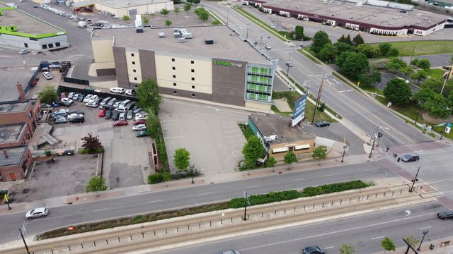 2119 University Avenue W, Saint Paul, MN 55114