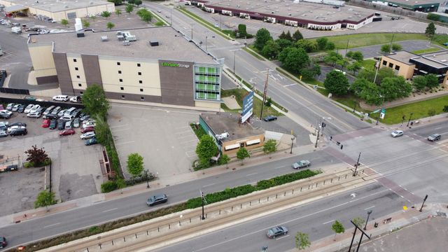 2119 University Avenue W, Saint Paul, MN 55114