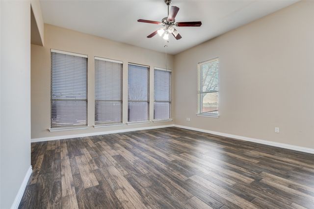 2260 Bald Eagle Way, Grand Prairie, TX 75052