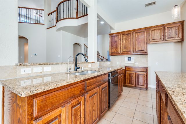 2260 Bald Eagle Way, Grand Prairie, TX 75052