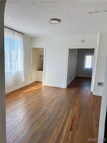 117 Farmer Street, Buffalo, NY 14207