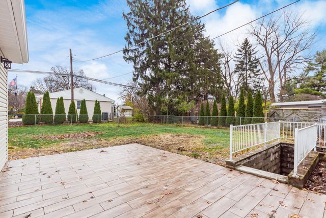 1120 Morning Street, Worthington, OH 43085