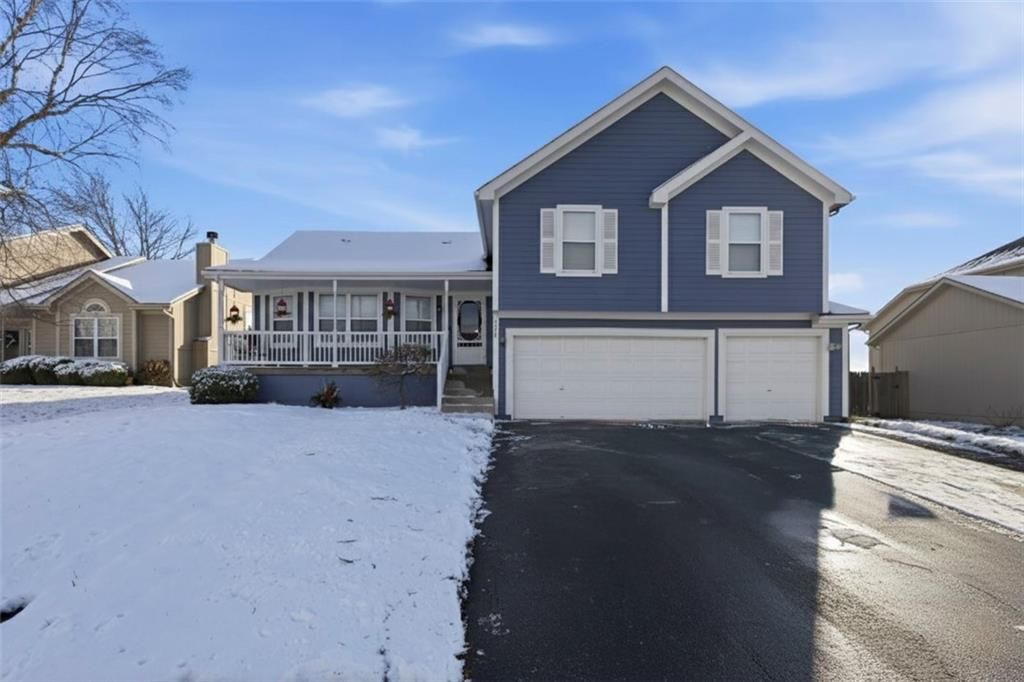 1333 SE 12th Terrace, Lee's Summit, MO 64081